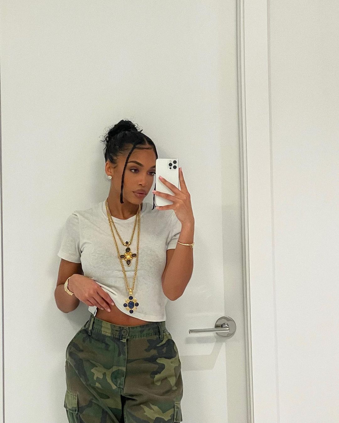 Lori Harvey 32 Hottest Photo, Lori Harvey 32 Sexy Photoshoot Lori Harvey 31 Hottest Photo, Lori Harvey 31 Sexiest Pictures