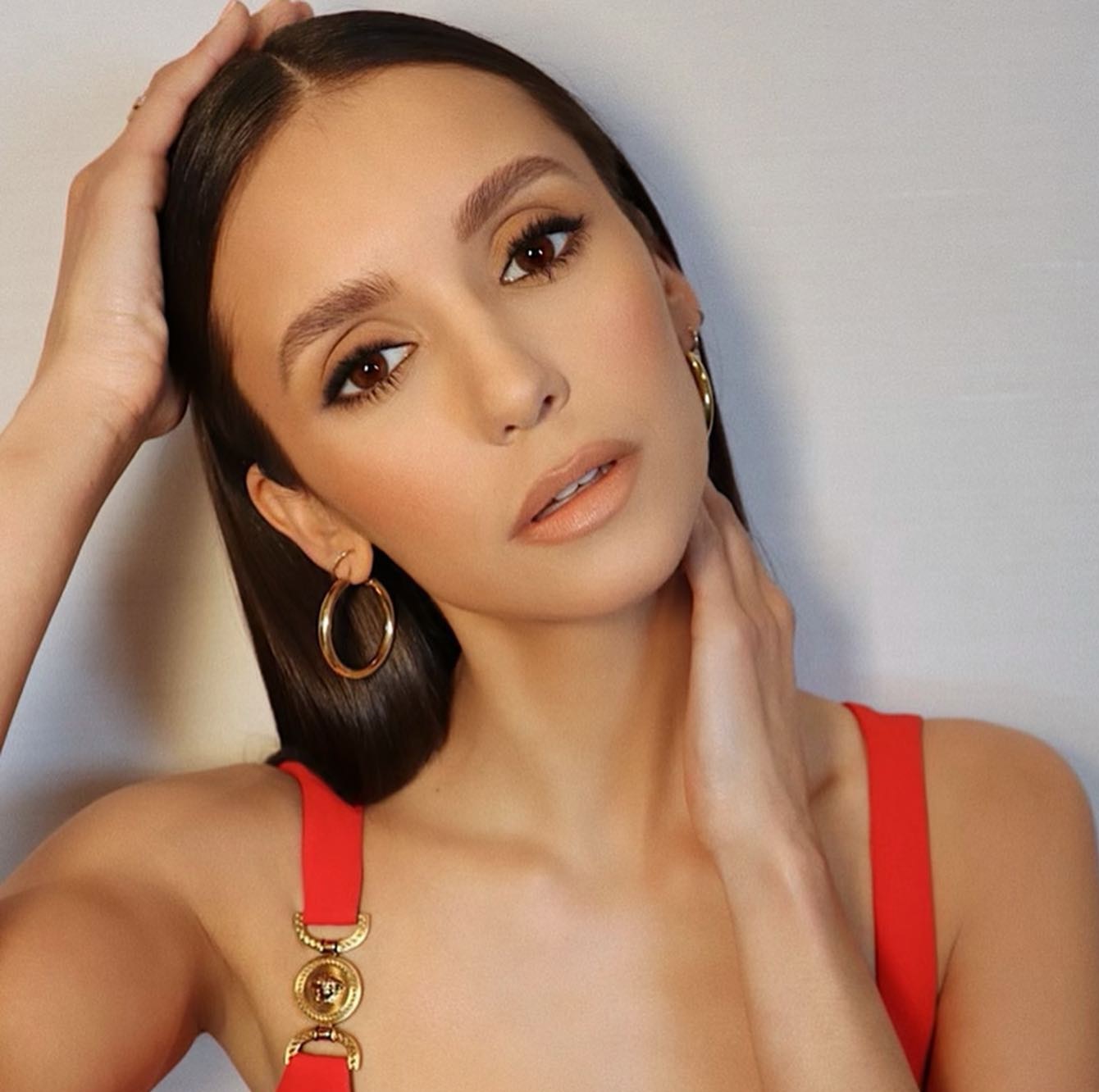 Nina Dobrev 18 Hottest Photo, Nina Dobrev 18 Sexy Photoshoot Nina Dobrev 17 Hottest Photo, Nina Dobrev 17 Sexiest Pictures