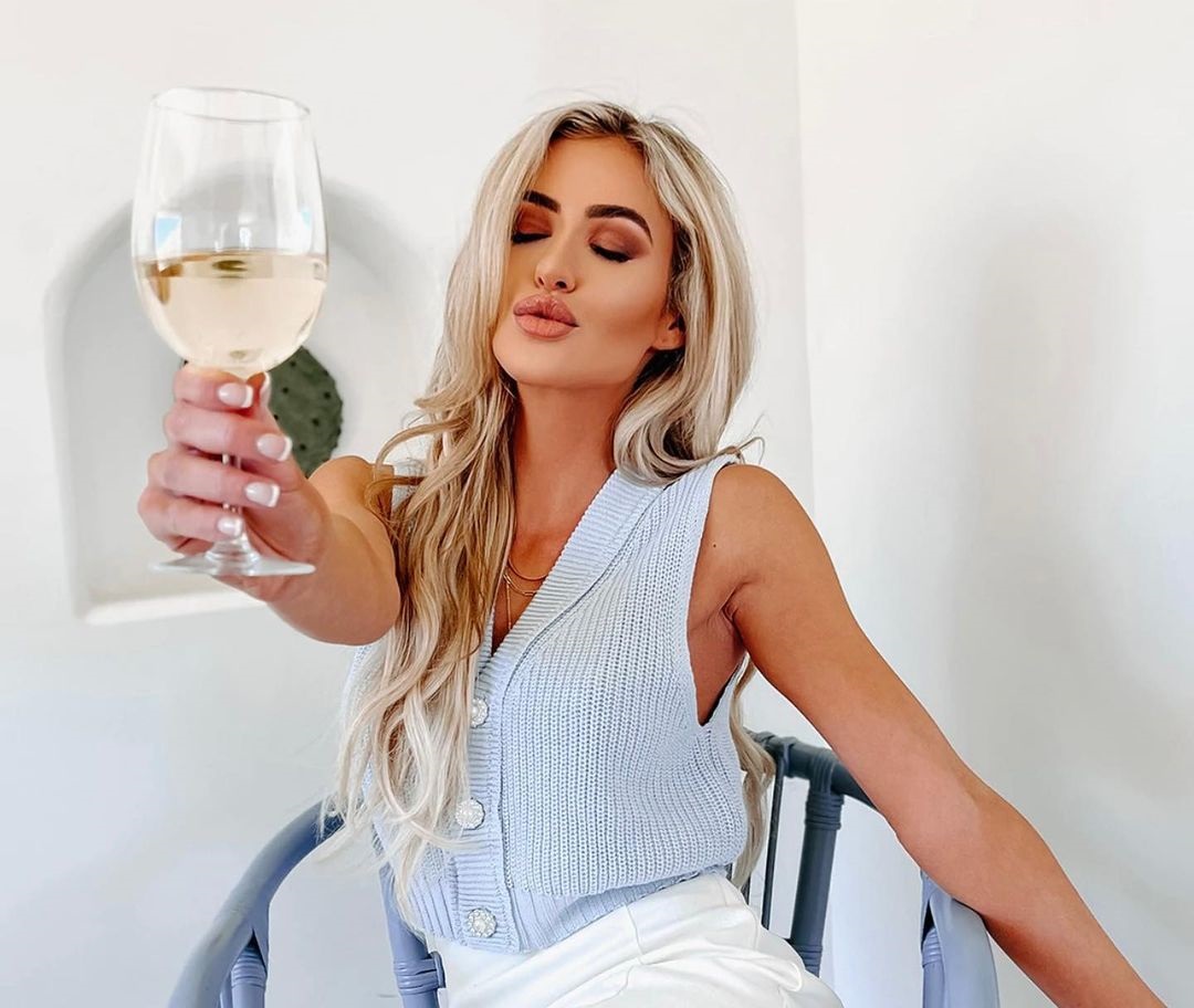 Madison Swenson 20 Hottest Photo, Madison Swenson 20 Sexy Photoshoot Madison Swenson 19 Hottest Photo, Madison Swenson 19 Sexiest Pictures