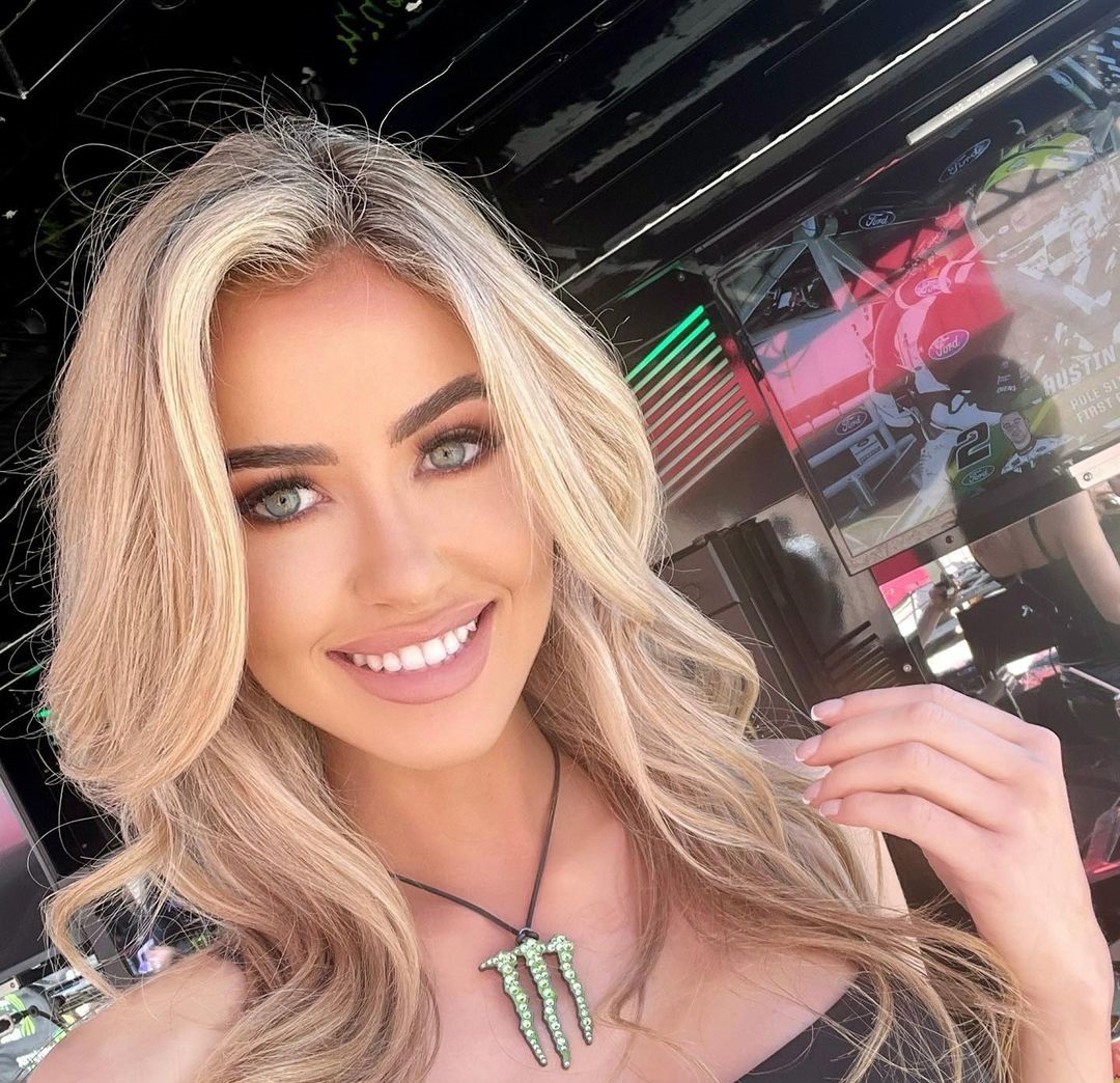 Madison Swenson 22 Hottest Photo, Madison Swenson 22 Sexy Photoshoot Madison Swenson 21 Hottest Photo, Madison Swenson 21 Sexiest Pictures