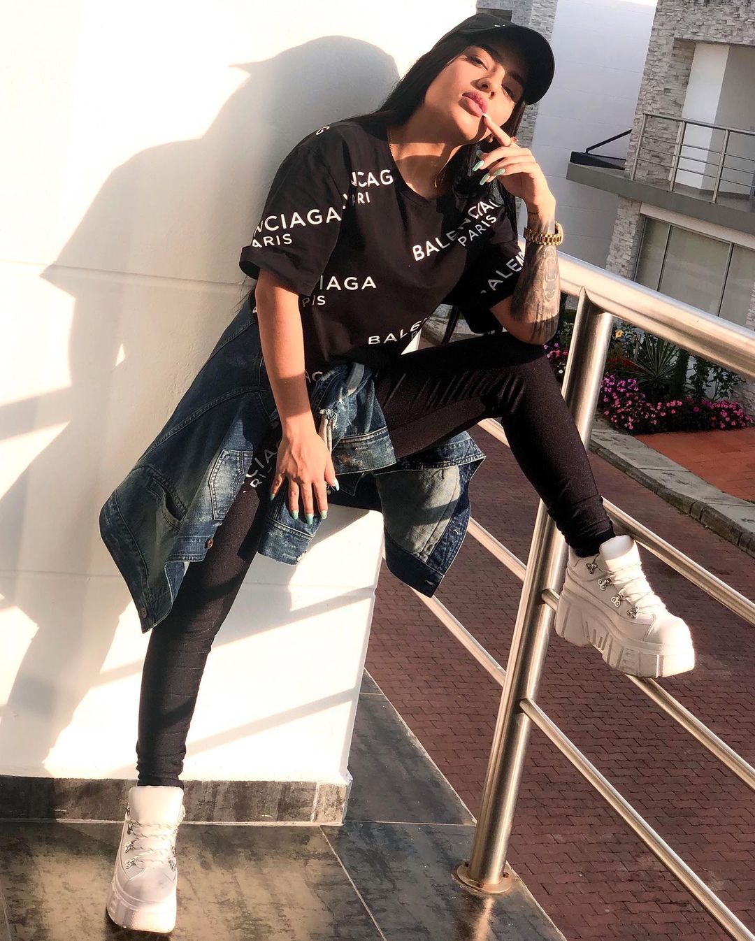 Lauu Gonzales 22 Hottest Photo, Lauu Gonzales 22 Sexy Photoshoot Lauu Gonzales 21 Hottest Photo, Lauu Gonzales 21 Sexiest Pictures