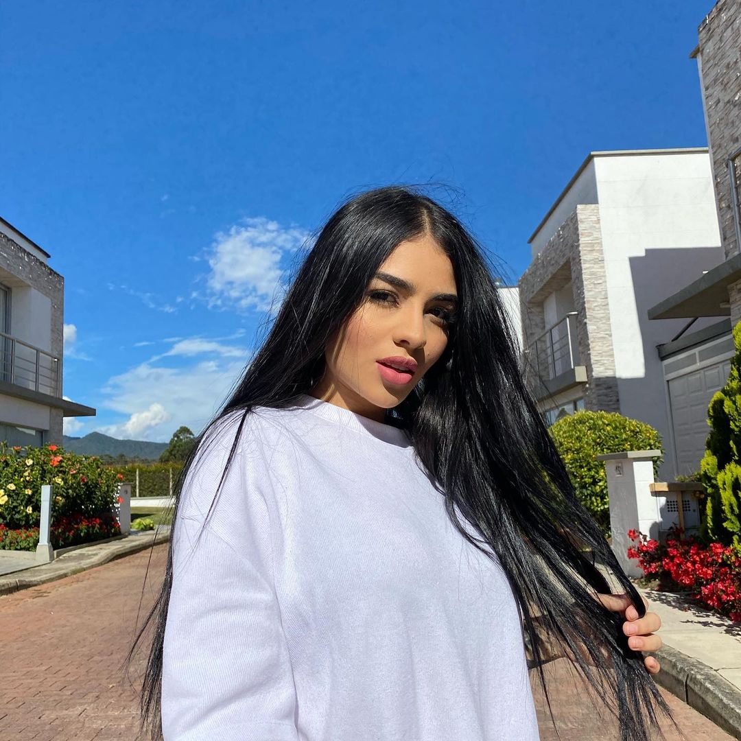 Lauu Gonzales 14 Hottest Photo, Lauu Gonzales 14 Sexy Photoshoot Lauu Gonzales 13 Hottest Photo, Lauu Gonzales 13 Sexiest Pictures
