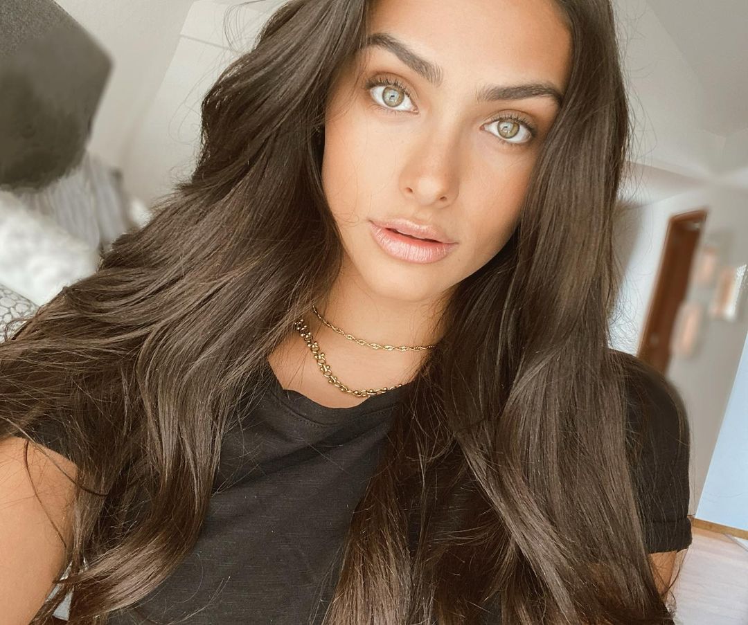 Renata Notni 24 Hottest Photo, Renata Notni 24 Sexy Photoshoot Renata Notni 23 Hottest Photo, Renata Notni 23 Sexiest Pictures
