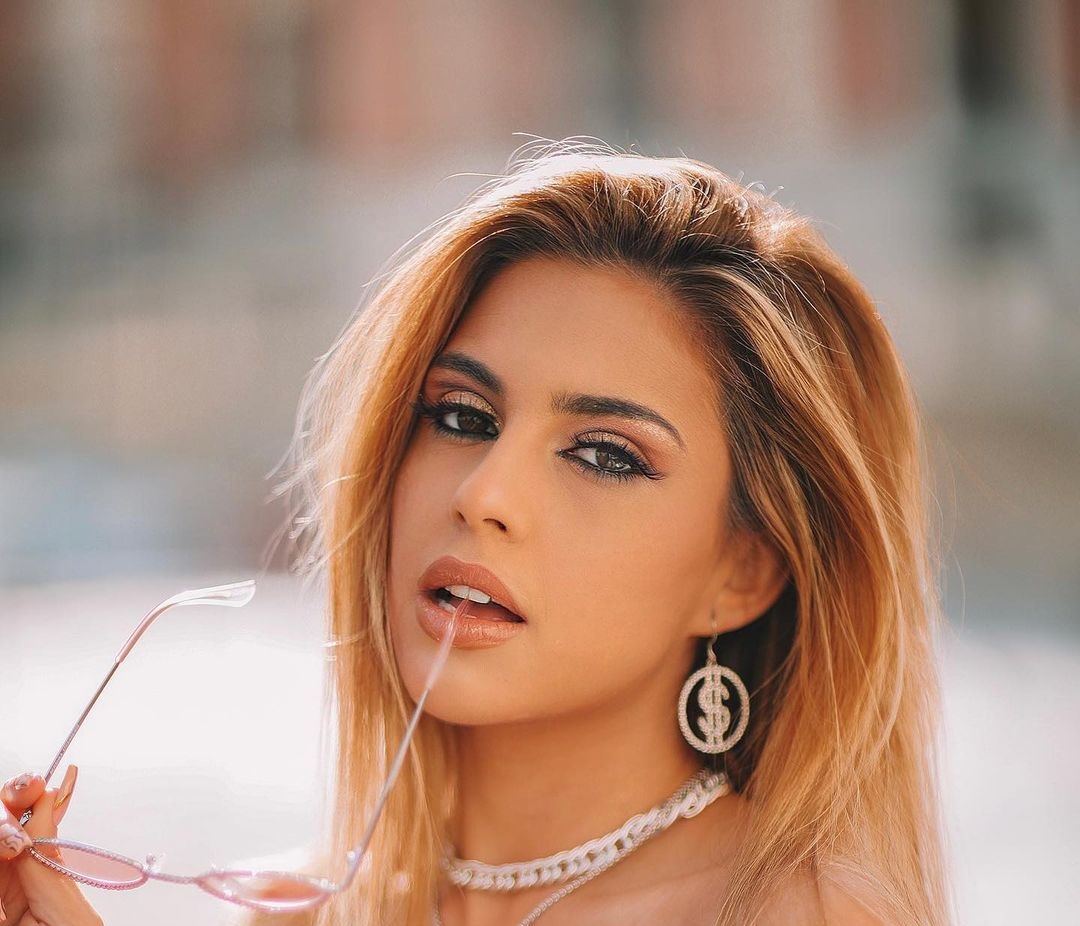 Victoria Caro 24 Hottest Photo, Victoria Caro 24 Sexy Photoshoot Victoria Caro 23 Hottest Photo, Victoria Caro 23 Sexiest Pictures
