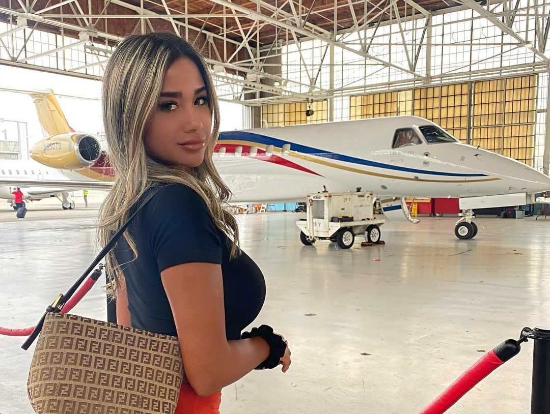 Luhanna Mostajo 10 Hottest Photo, Luhanna Mostajo 10 Sexy Photoshoot Luhanna Mostajo 9 Hottest Photo, Luhanna Mostajo 9 Sexiest Pictures
