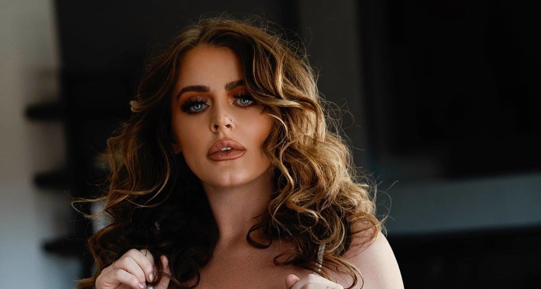 Sophie Dee 20 Hottest Photo, Sophie Dee 20 Sexy Photoshoot Sophie Dee 19 Hottest Photo, Sophie Dee 19 Sexiest Pictures