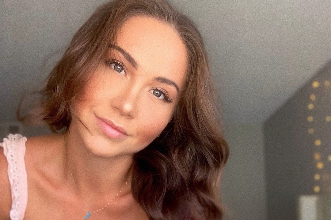 Katie Williams 8 Hottest Photo, Katie Williams 8 Sexy Photoshoot Katie Williams 7 Hottest Photo, Katie Williams 7 Sexiest Pictures