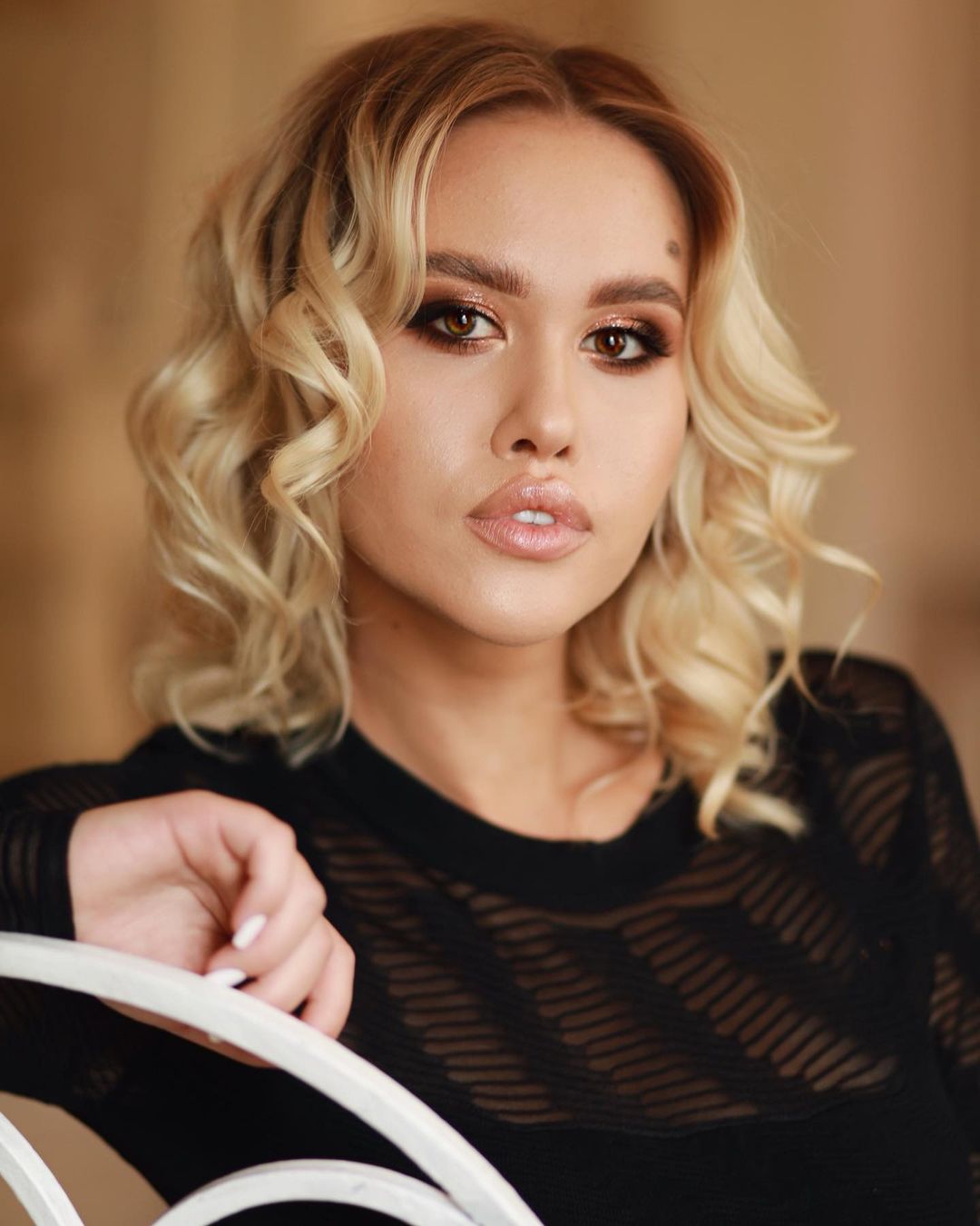 Liza Dragun 14 Hottest Photo, Liza Dragun 14 Sexy Photoshoot Liza Dragun 13 Hottest Photo, Liza Dragun 13 Sexiest Pictures