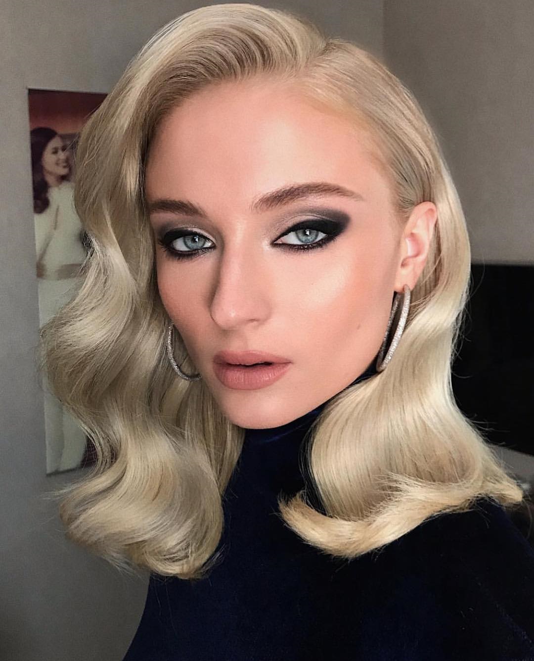 Sophie Turner 18 Hottest Photo, Sophie Turner 18 Sexy Photoshoot Sophie Turner 17 Hottest Photo, Sophie Turner 17 Sexiest Pictures