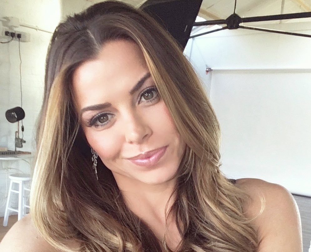 Louise Glover 32 Hottest Photo, Louise Glover 32 Sexy Photoshoot Louise Glover 31 Hottest Photo, Louise Glover 31 Sexiest Pictures
