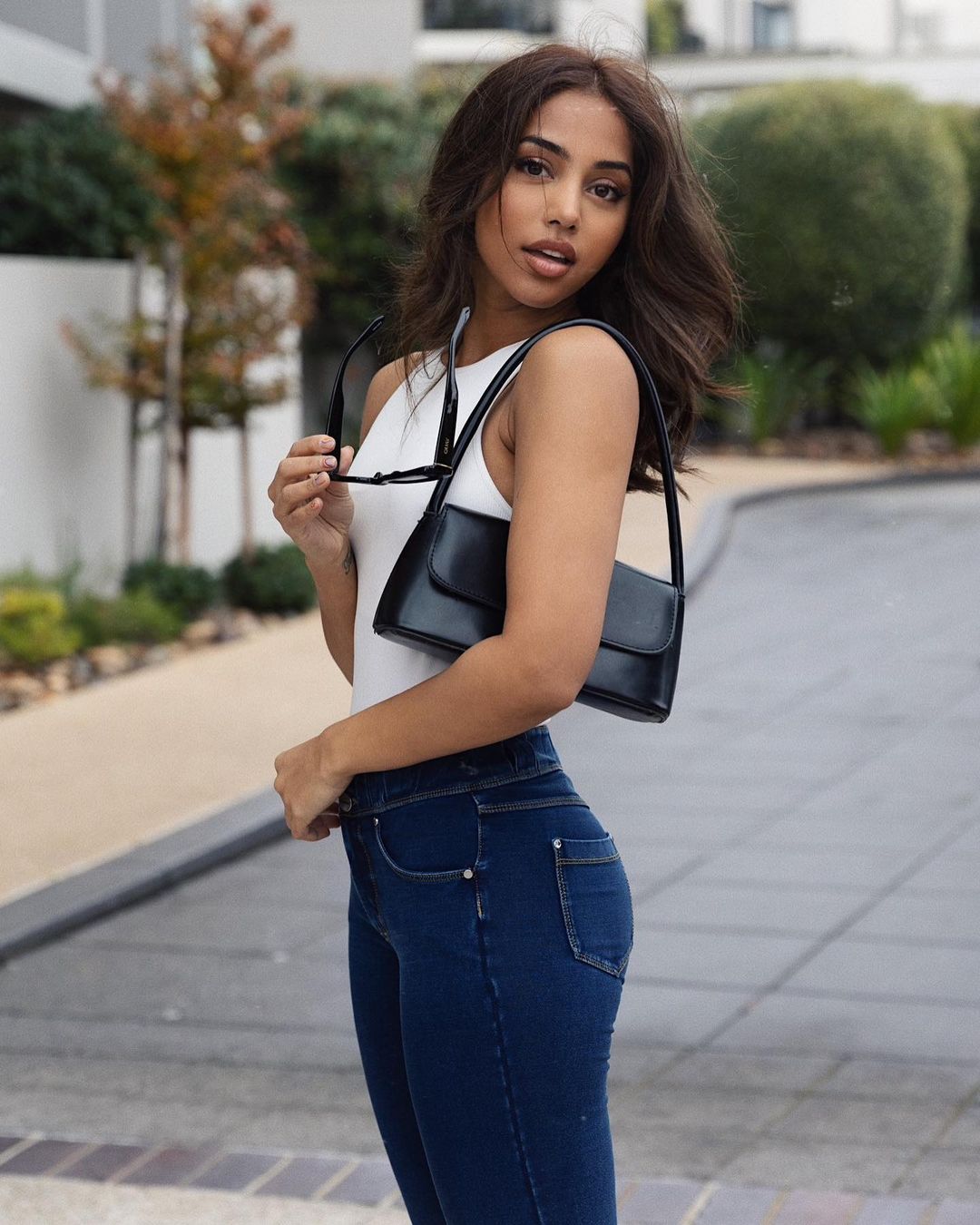 Maria Thattil 22 Hottest Photo, Maria Thattil 22 Sexy Photoshoot Maria Thattil 21 Hottest Photo, Maria Thattil 21 Sexiest Pictures