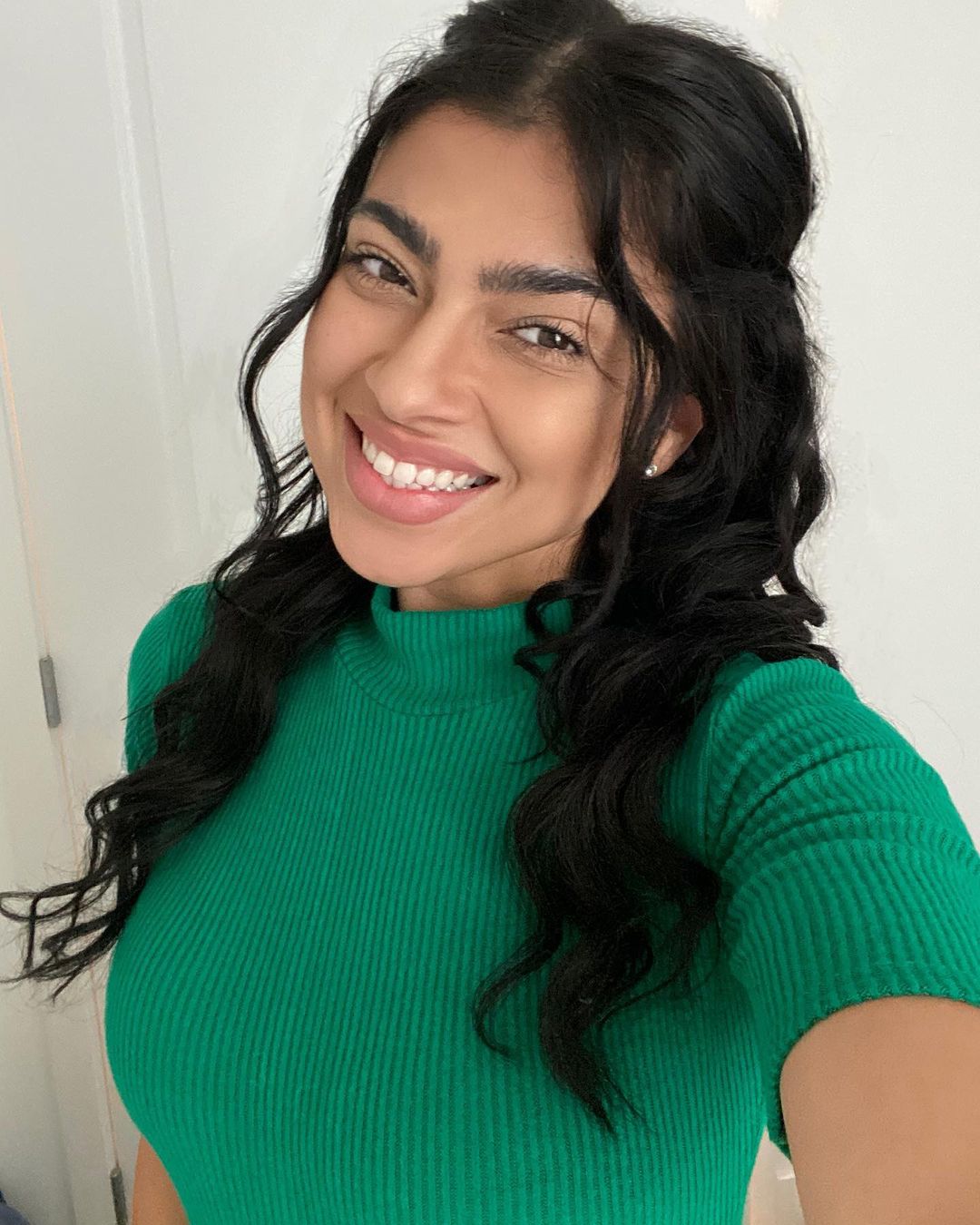 Nizhoni Cooley 16 Hottest Photo, Nizhoni Cooley 16 Sexy Photoshoot Nizhoni Cooley 15 Hottest Photo, Nizhoni Cooley 15 Sexiest Pictures