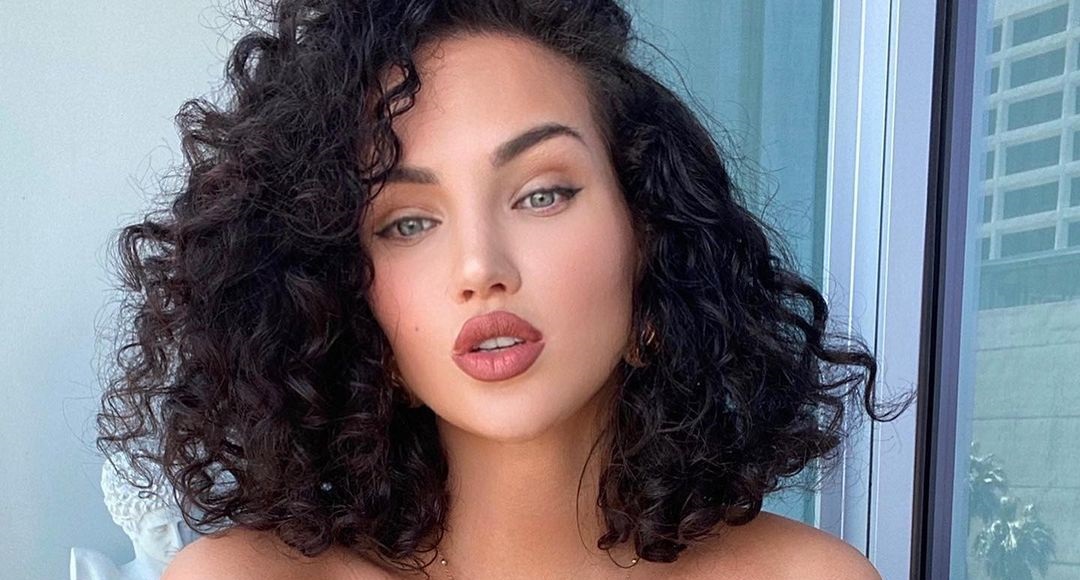 Natalie Halcro 26 Hottest Photo, Natalie Halcro 26 Sexy Photoshoot Natalie Halcro 25 Hottest Photo, Natalie Halcro 25 Sexiest Pictures