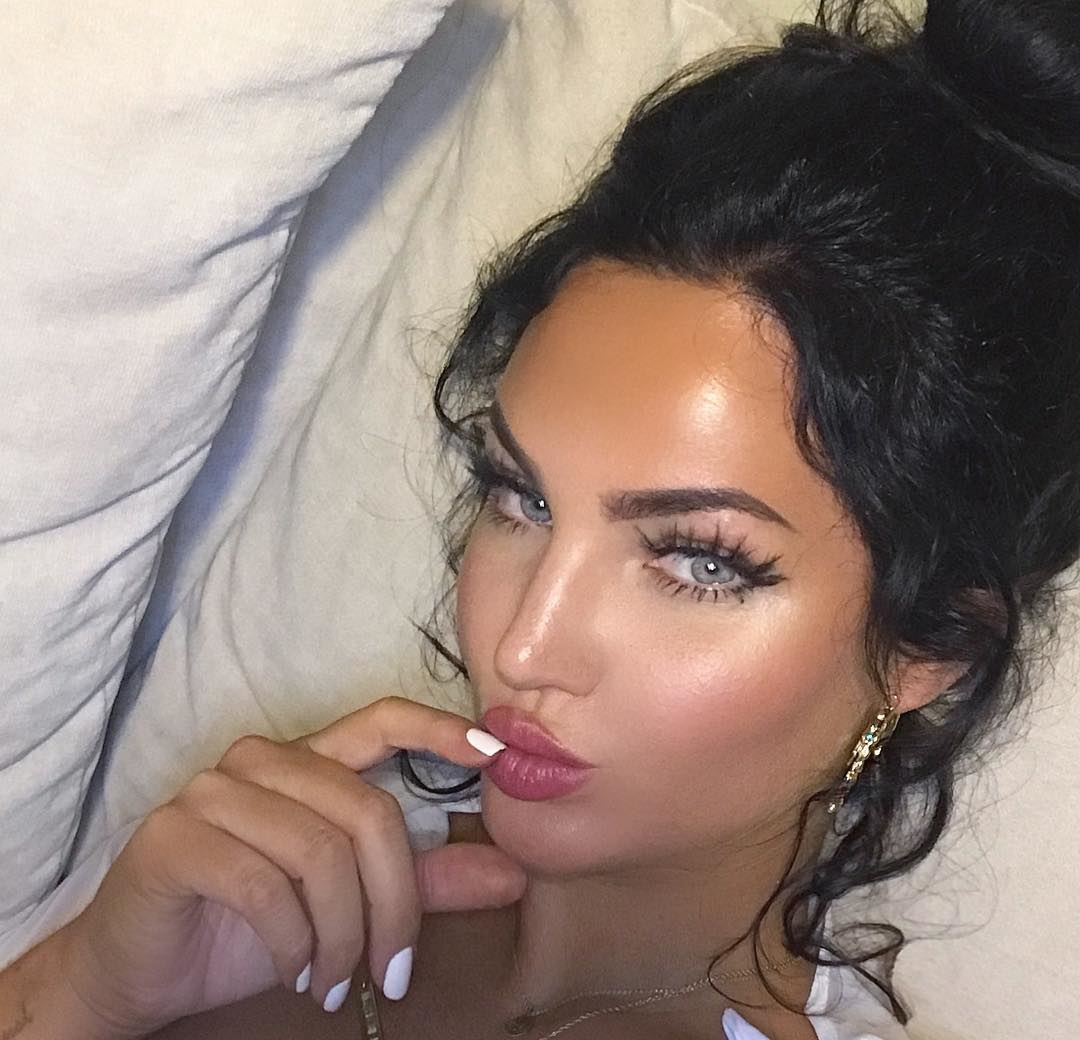 Natalie Halcro 20 Hottest Photo, Natalie Halcro 20 Sexy Photoshoot Natalie Halcro 19 Hottest Photo, Natalie Halcro 19 Sexiest Pictures