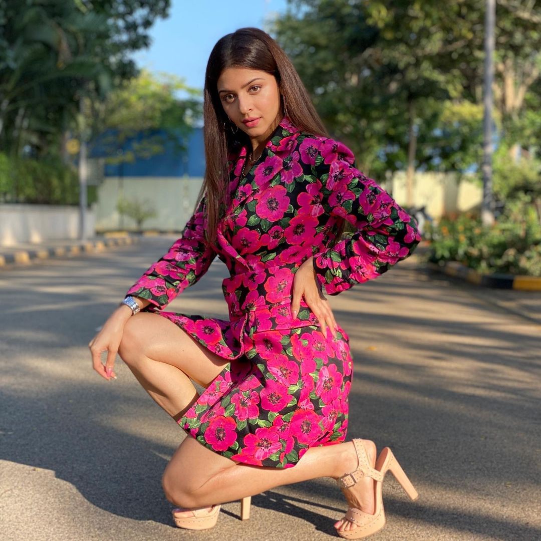 Vedhika4U 10 Hottest Photo, Vedhika4U 10 Sexy Photoshoot Vedhika4U 9 Hottest Photo, Vedhika4U 9 Sexiest Pictures
