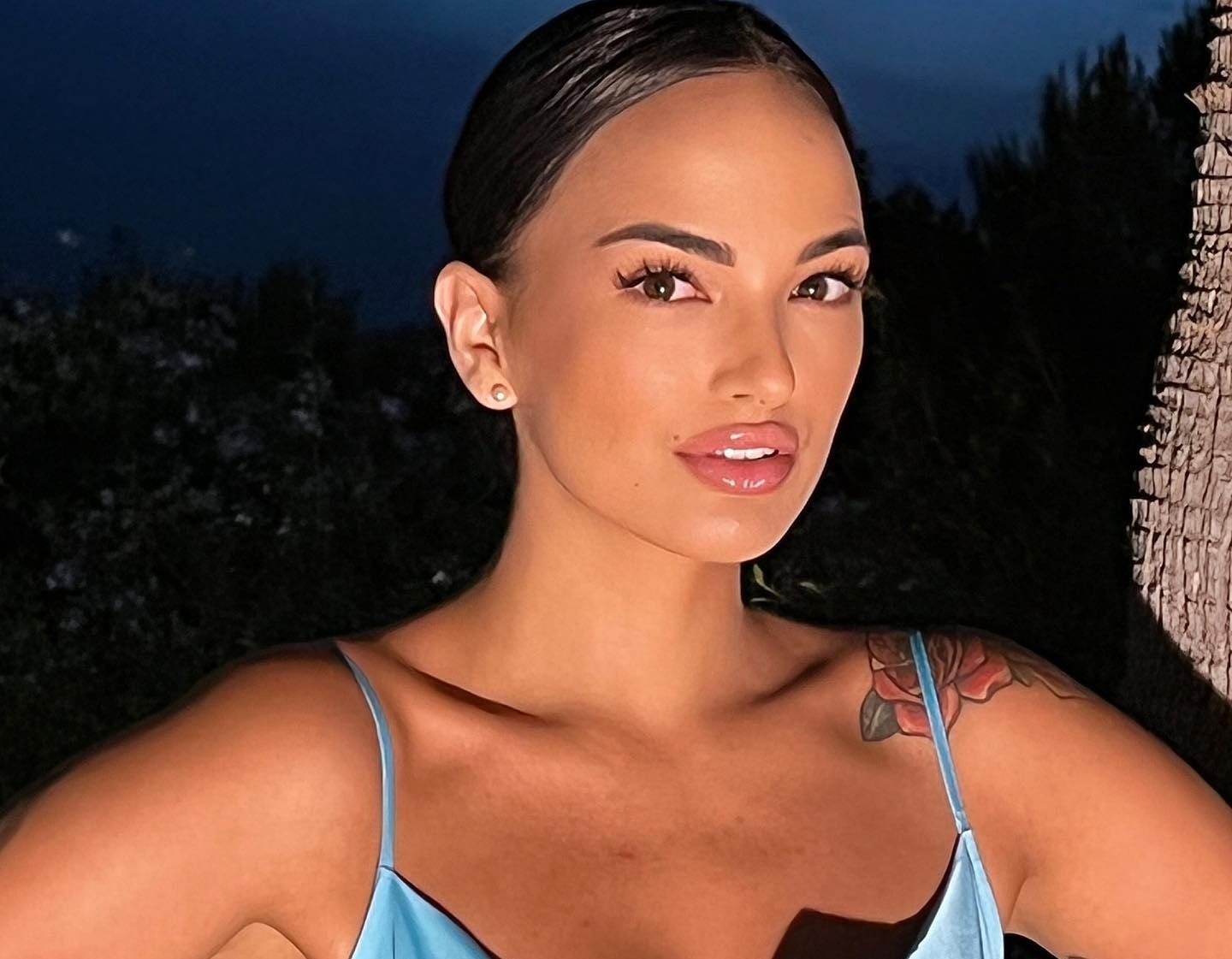 Claudia Bavel 16 Hottest Photo, Claudia Bavel 16 Sexy Photoshoot Claudia Bavel 15 Hottest Photo, Claudia Bavel 15 Sexiest Pictures