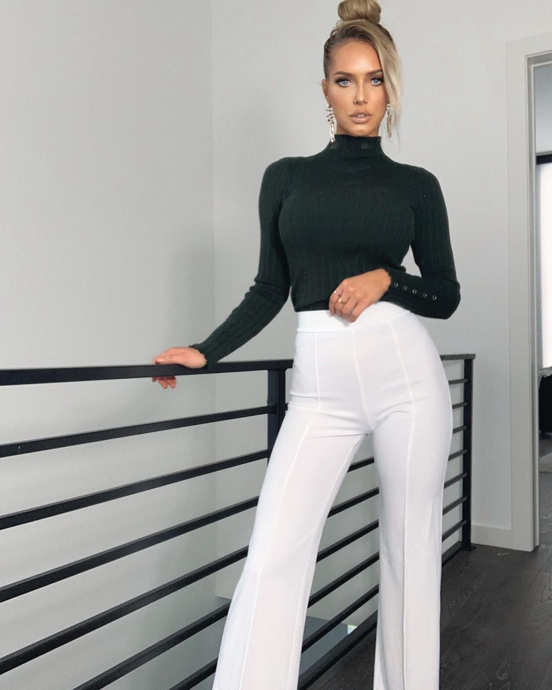 Kourtney Kellar 10 Hottest Photo, Kourtney Kellar 10 Sexy Photoshoot Kourtney Kellar 9 Hottest Photo, Kourtney Kellar 9 Sexiest Pictures