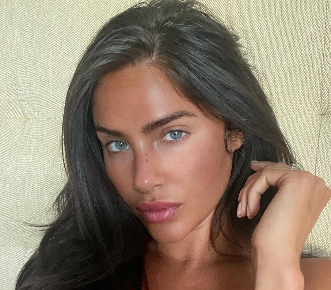 Bonnie Janina Mueller 38 Hottest Photo, Bonnie Janina Mueller 38 Sexy Photoshoot Bonnie Janina Mueller 37 Hottest Photo, Bonnie Janina Mueller 37 Sexiest Pictures