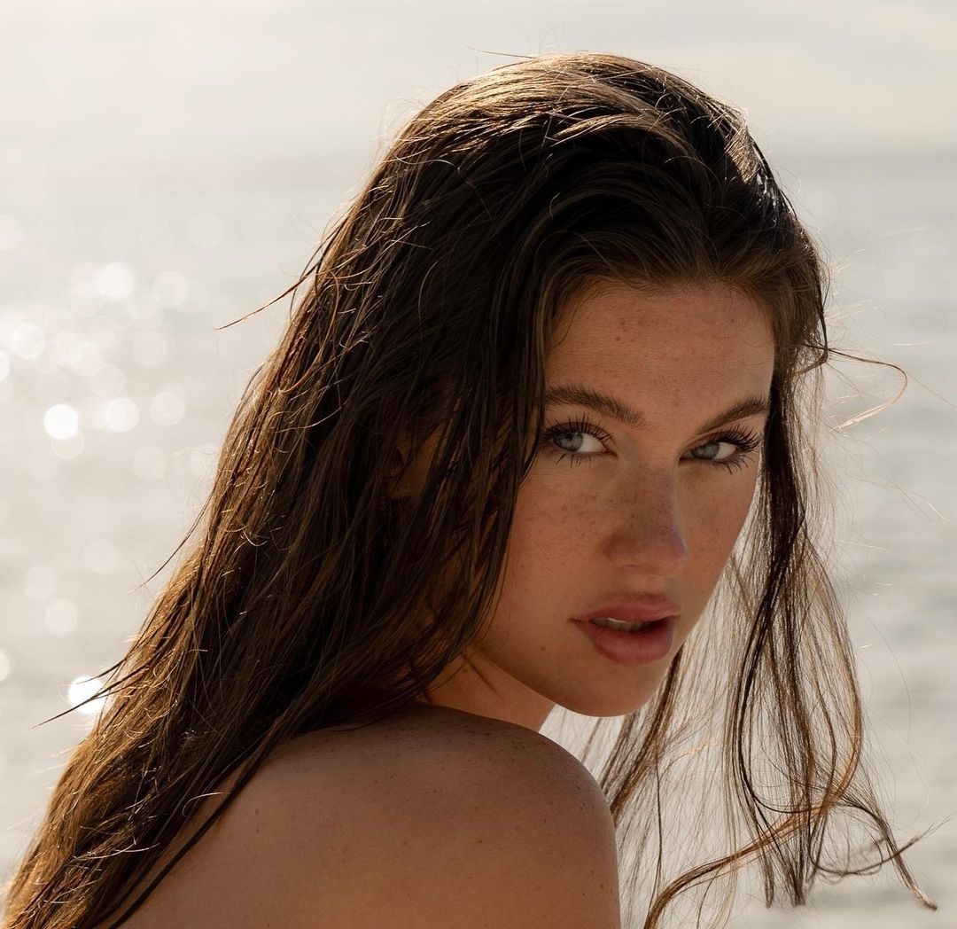 Sarah Waddles 32 Hottest Photo, Sarah Waddles 32 Sexy Photoshoot Sarah Waddles 31 Hottest Photo, Sarah Waddles 31 Sexiest Pictures