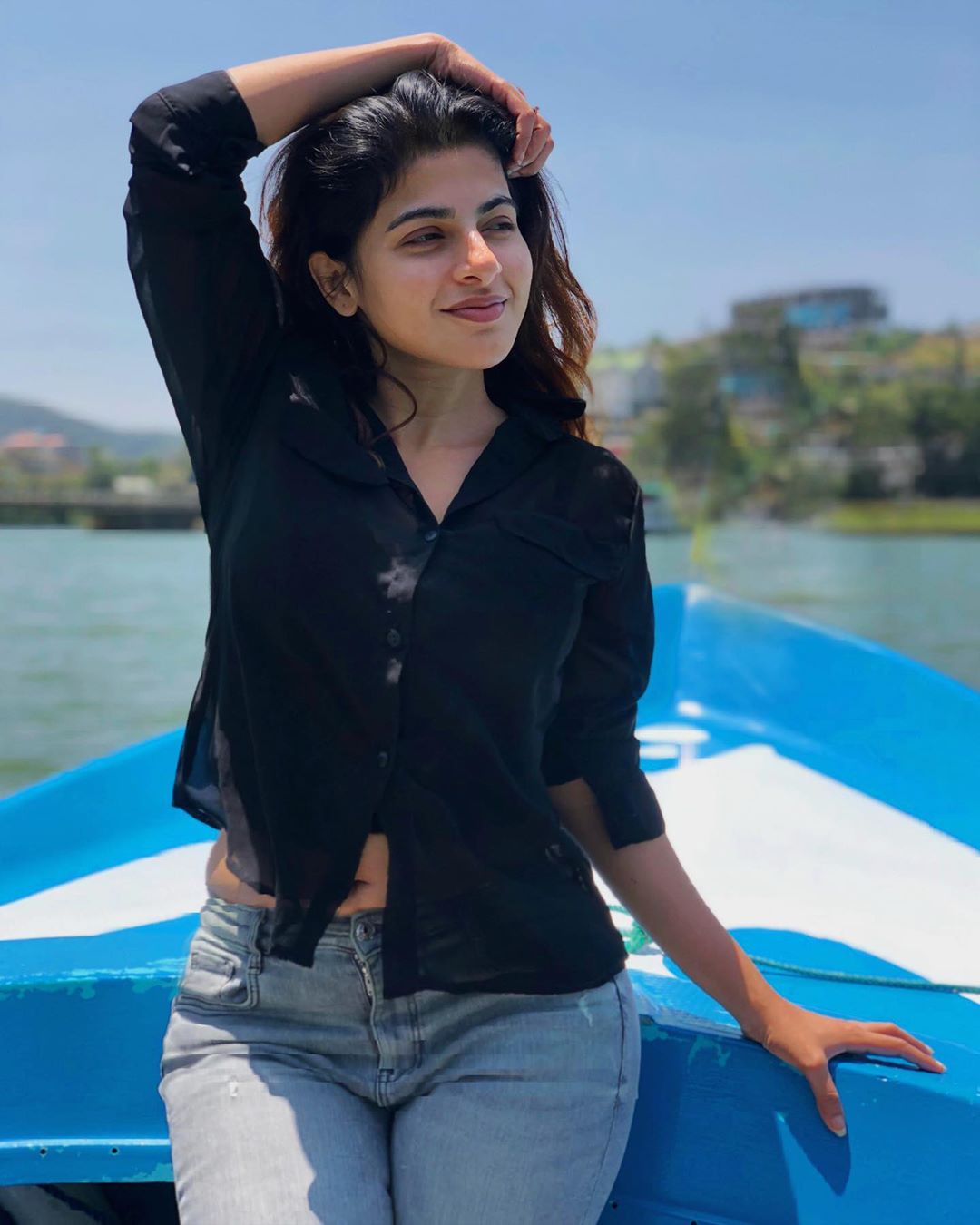 Iswarya Menon 8 Hottest Photo, Iswarya Menon 8 Sexy Photoshoot Iswarya Menon 7 Hottest Photo, Iswarya Menon 7 Sexiest Pictures
