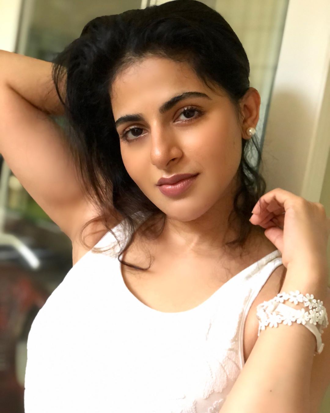 Iswarya Menon 12 Hottest Photo, Iswarya Menon 12 Sexy Photoshoot Iswarya Menon 11 Hottest Photo, Iswarya Menon 11 Sexiest Pictures