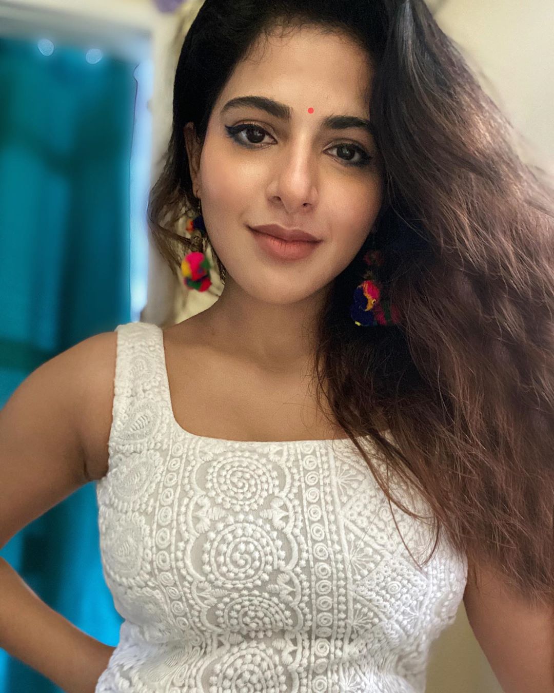 Iswarya Menon 24 Hottest Photo, Iswarya Menon 24 Sexy Photoshoot Iswarya Menon 23 Hottest Photo, Iswarya Menon 23 Sexiest Pictures