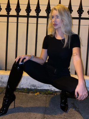 Lottie Moss 4 Hottest Photo, Lottie Moss 4 Sexy Photoshoot Lottie Moss 2 Hottest Photo, Lottie Moss 2 Sexiest Pictures