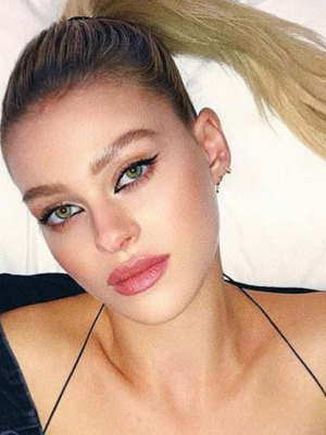 Nicola Peltz 4 Hottest Photo, Nicola Peltz 4 Sexy Photoshoot Nicola Peltz 2 Hottest Photo, Nicola Peltz 2 Sexiest Pictures