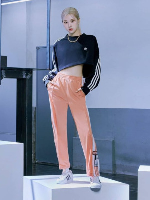 Roseanne Park 4 Hottest Photo, Roseanne Park 4 Sexy Photoshoot Roseanne Park 2 Hottest Photo, Roseanne Park 2 Sexiest Pictures
